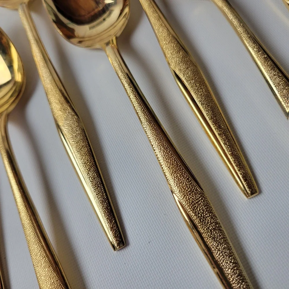 Florentine Gold Plated Flatware Set 11 Four Piece Place Settings 44pc